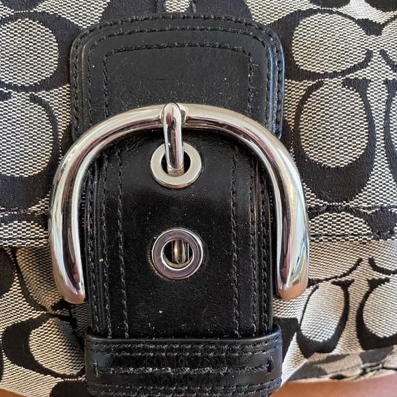 Coach πHPπ EUC top flap hobo shoulder hand bag in Signature grey and black - Picture 4 of 12